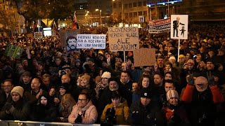 RALLY Slovakians rally against populism on anniversary of fall of Communist system