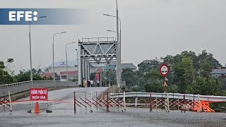 El colapso de un puente en Vietnam deja 13 desaparecidos mientras sigue el azote del tifón Yagi