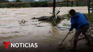 La tormenta Sara se debilita a depresión tropical al pasar de Honduras a Belice | Noticias Telemundo