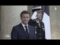 "Décivilisation" : que veut dire ce mot employé par E. Macron? #cdanslair 08.06.2023