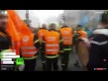 EN DIRECT : Pétards et fumigènes lors de la manifestation des pompiers à Paris