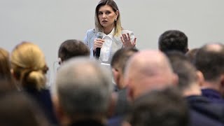 S&U PLC [CBOE] Conferenze di Estoril, la first lady ucraina: inazione su deportazione dei nostri bambini in Russia