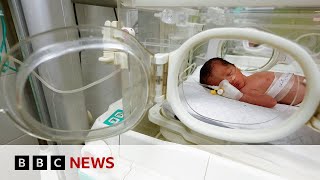 Baby saved from dead mother&#39;s womb in Gaza dies | BBC News