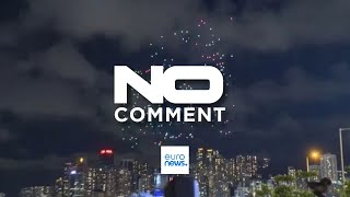 NO COMMENT: Un espectacular show de drones llena de color el cielo de Hong Kong