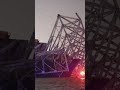 Un barco choca contra un puente y lo derrumba en Baltimore (EEUU)