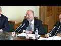Pierre Moscovici met en garde sur le « risque de récession économique »