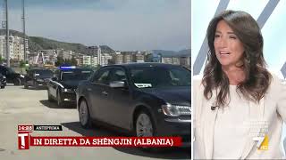 Albania, momenti di tensione tra Giorgia Meloni e Riccardo Magi, prima spintonato dalla polizia