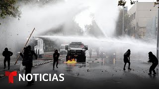 DIA Policías dispersan manifestación por el Día Internacional del Trabajo en Chile con cañones de agua