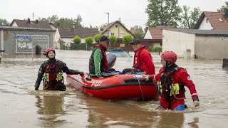 Unwetter in Deutschland: Feuerwehrmann stribt in Oberbayern, ICE entgleist in Schwäbisch Gmünd