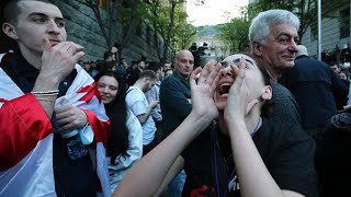 Clashes and arrests at Georgia protest over so-called &#39;Russian law&#39; proposals