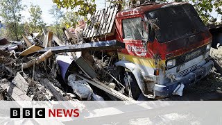 JOE Storm Helene death toll rises as Joe Biden and Kamala Harris visit affected states | BBC News