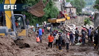 Ascienden a 20 los muertos por un alud y las riadas en el oeste de Indonesia