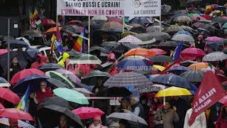 Manifestazioni per la pace in Italia: in migliaia chiedono lo stop alle guerre in Ucraina e a Gaza