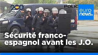 Les policiers français et espagnols en exercice d&#39;attaque terroriste avant les JO