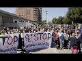 SANTANDER - Concentración en Santander por la agresión de un paciente a dos sanitarios