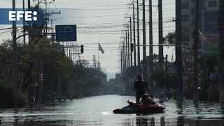 &quot;Tuve que salir nadando de casa&quot;, narra una de las afectadas por inundaciones en Brasil