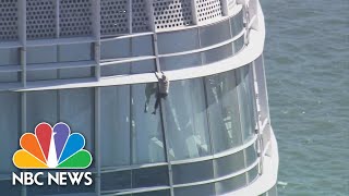 SALESFORCE INC. Watch: Man Scales 61-Floor Salesforce Tower In San Francisco, Arrested On Rooftop