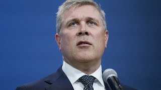 Iceland&#39;s Prime Minister dissolves ruling three-party coalition, citing infighting