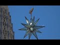 Una estrella de cinco toneladas corona la Sagrada Familia de Barcelona