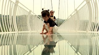 VIETNAM HOLDING LIMITED ORD USD1 Nichts für schwache Nerven: Vietnam eröffnet 150 Meter hohe Glasbrücke