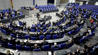 Germania: il parlamento affronta la crescente violenza contro i politici