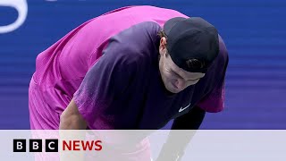 Tennis star Jack Draper vomits on court during US Open semi-final | BBC News