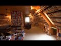 Größte private Bibliothek: Wer will 70.000 Bücher?