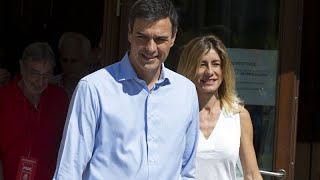 Judge asks for investigation into Spanish PM&#39;s wife to be suspended