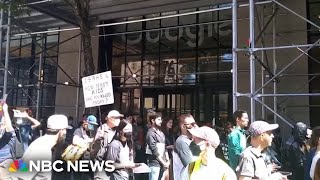 ALPHABET INC. CLASS A Google workers in New York protest over company&#39;s billion-dollar contract with Israel