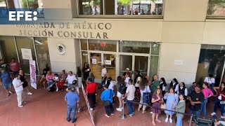 Miles de mexicanos residentes en EE.UU. votan entre problemas técnicos y filas interminables