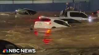 At least 2 dead, hundreds rescued after severe flash flooding in New Mexico