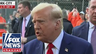 Trump met with cheers from hundreds of NYC construction workers