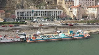 UNIT CORP. River&#39;tri: the waterborne waste collection unit helping Lyon recycle waste