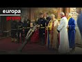 Bomberos de Madrid sacan el Cristo de los Niños de la Iglesia de San Antón