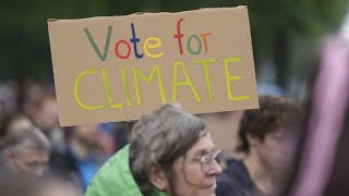 Tausende beim &quot;Klimastreik zur EU-Wahl&quot; in Berlin und Amsterdam