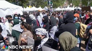 USC USC students protesting after pro-Palestinian valedictorian speech canceled