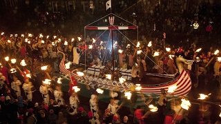 AA ORD 0.1P Miles de personas celebran el festival vikingo anual Up Helly Aa en Escocia