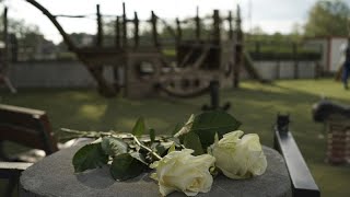 Francia | Homenaje a las víctimas del ataque con cuchillo que hirió a cuatro bebés y dos adultos