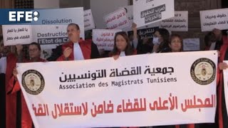De juez antiterrorista a cómplice de terrorismo, una historia inédita en Túnez