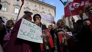 L&#39;Italie adopte une loi autorisant les groupes &quot;pro-vie&quot; à accéder aux cliniques d&#39;avortement