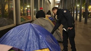 Paris &quot;verschönern&quot; vor Olympia 2024: Polizei räumt Flüchtlingslager