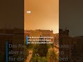 Sahara-Wüstenstaub färbt Athens Himmel orange | DW Nachrichten