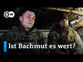 An der Front bei Bachmut: Was denken die ukrainischen Soldaten? | DW Nachrichten