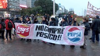 PEPSICO INC. Trabajadores de Pepsico cortaron 9 de Julio y Corrientes