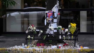 TR HOTEL EN VIVO: Seguidores del cantante Liam Payne colocan flores frente al hotel de Argentina donde murió