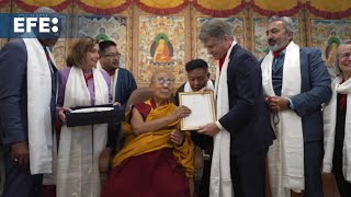 S&U PLC [CBOE] Congresistas de EEUU muestran su apoyo al dalái lama en India entre las críticas de China