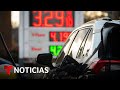 Descenso en precios de la gasolina desacelera inflación | Noticias Telemundo