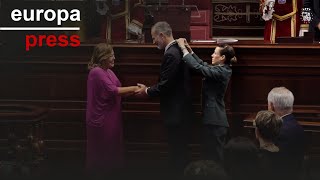 GOLD - USD Felipe VI recibe la Medalla de Oro del Parlamento de Canarias en Tenerife