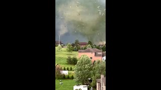 Amateurvideos von US-Unwettern: Tornado auf dem Golfplatz | DER SPIEGEL Shorts