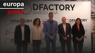 Pedro Sánchez y María Jesús Montero visitan el centro DFactory Barcelona